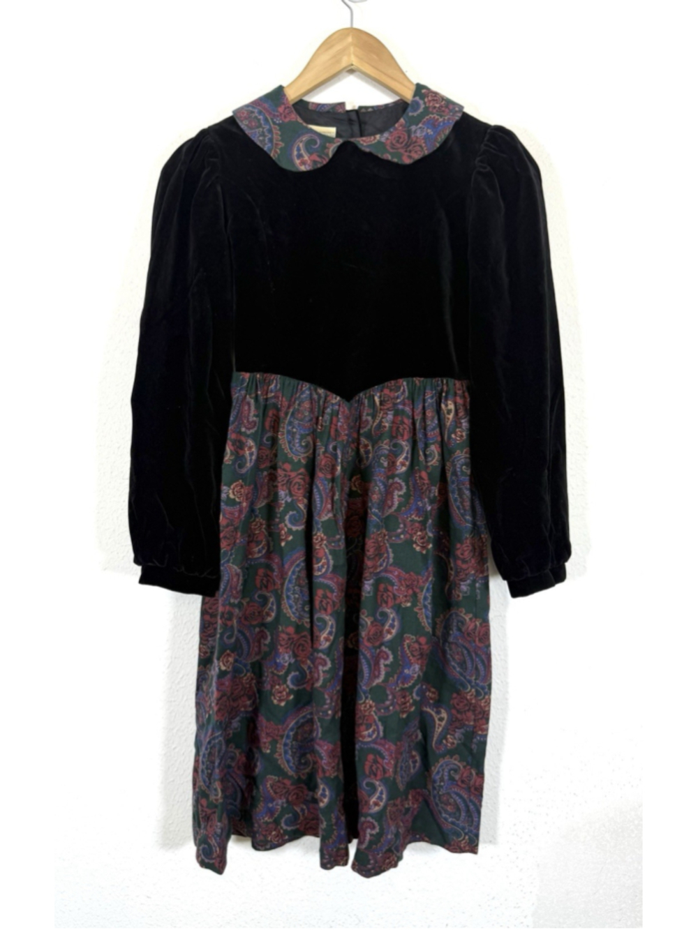 Vintage Laura Ashley Mother & Child Black Velvet Floral Dress Size 11-12 yr Old
